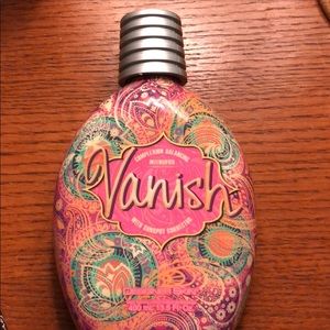 Vanish by Designer Skin tanning lotion